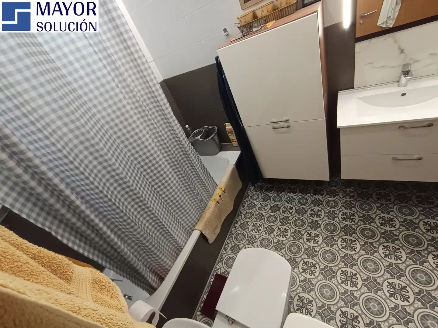 Baño de Piso en venta en Sant Celoni con Aire acondicionado, Calefacción y Trastero