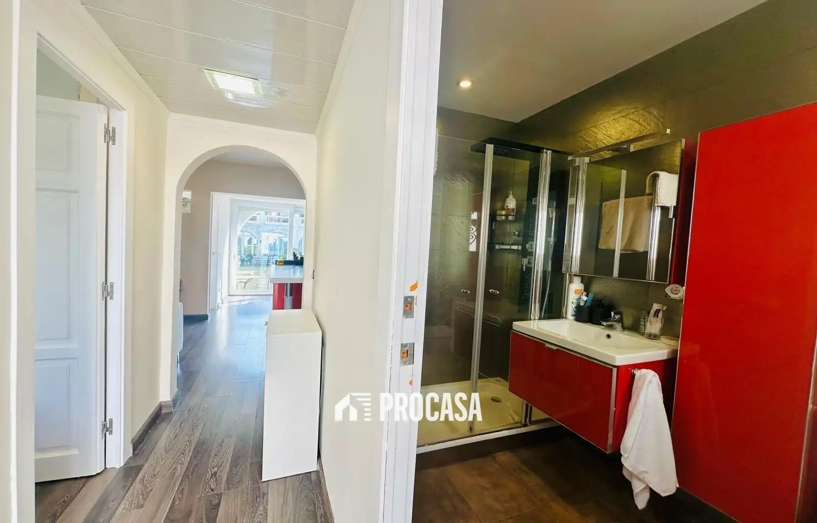 Wohnung zum Verkauf in Empuriabrava mit Klimaanlage, Heizung und Terrasse