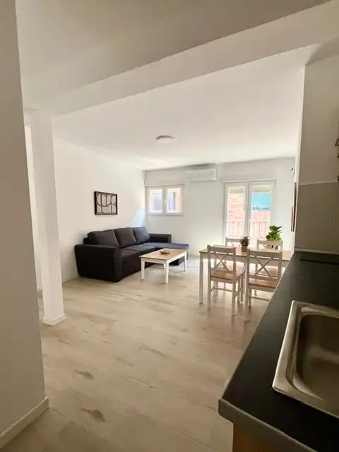 Sala d'estar de Apartament en venda en Coslada amb Aire condicionat, Calefacció i Moblat