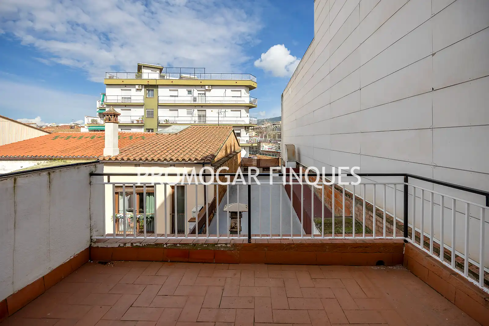 Casa en venta en Carrer de Laureà Miró, imagen 3
