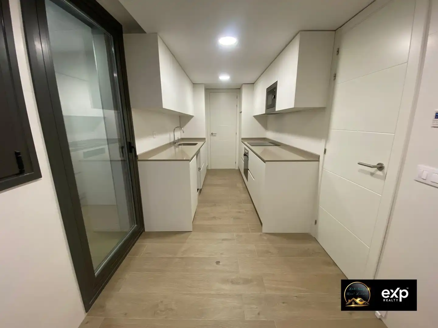 Cuina de Pis en venda en Madrid amb Aire condicionat, Calefacció i Terrassa