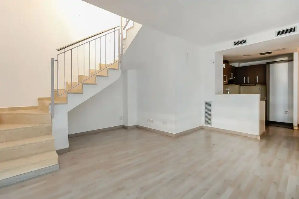 Piso en venta en Sabadell con Calefacción y Piscina