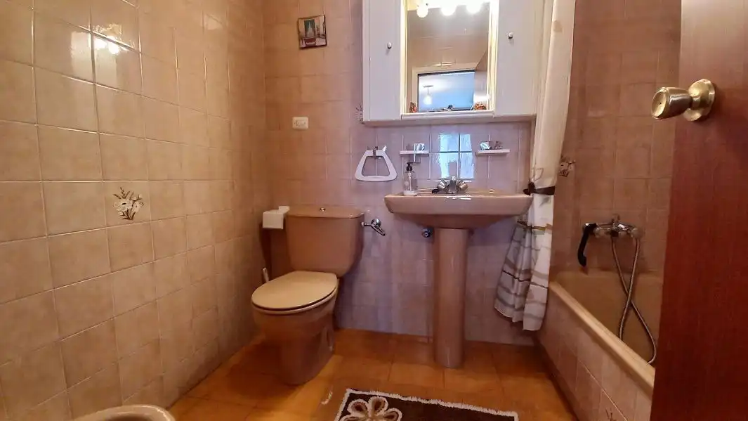 Bathroom of Flat for sale in A Coruña Capital   with Storage room