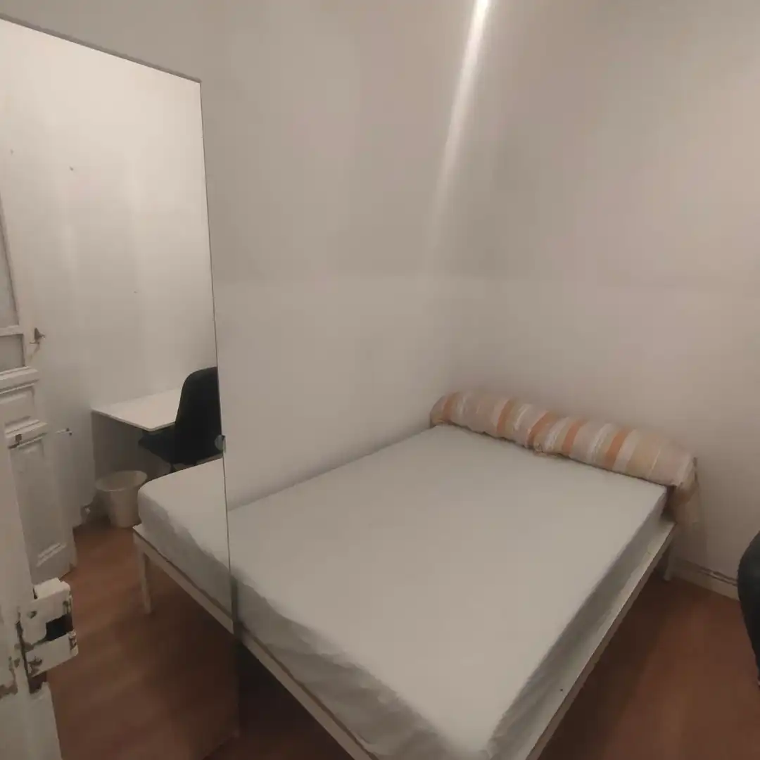Schlafzimmer von Wohnung zur Miete in Madrid mit Heizung, Möbliert und Ofen