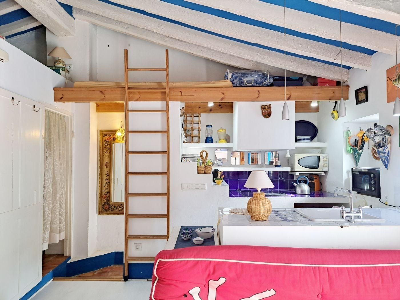 Schlafzimmer von Country house zum verkauf in Dénia mit Klimaanlage, Heizung und Balkon