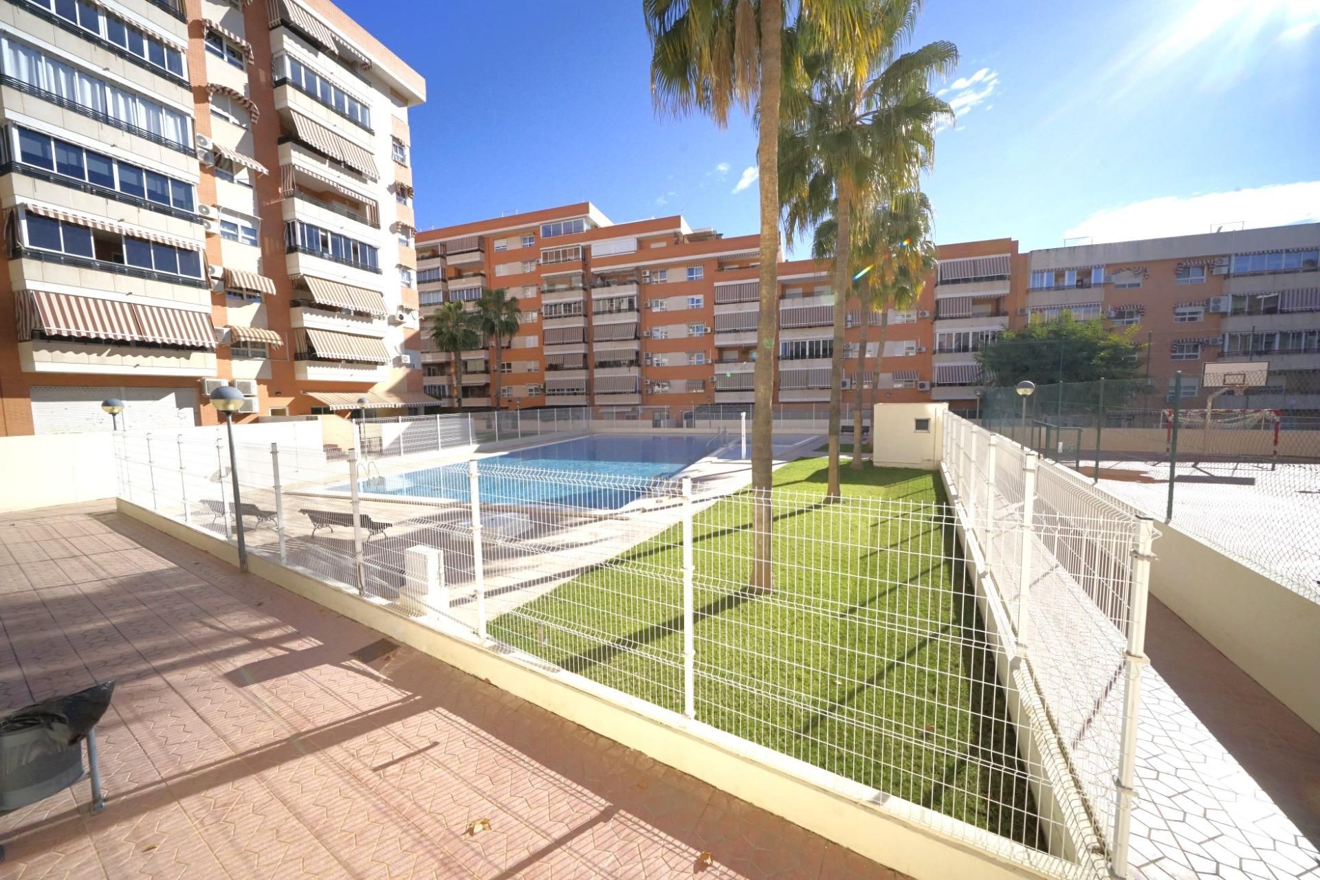 Flat for sale in Parque Lo Torrent