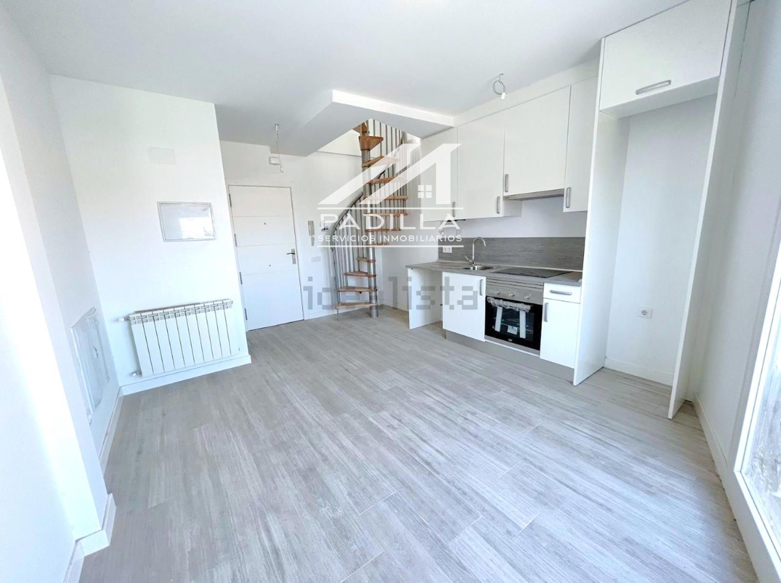 Dormitori de Dúplex en venda en Valmojado amb Aire condicionat, Calefacció i Terrassa