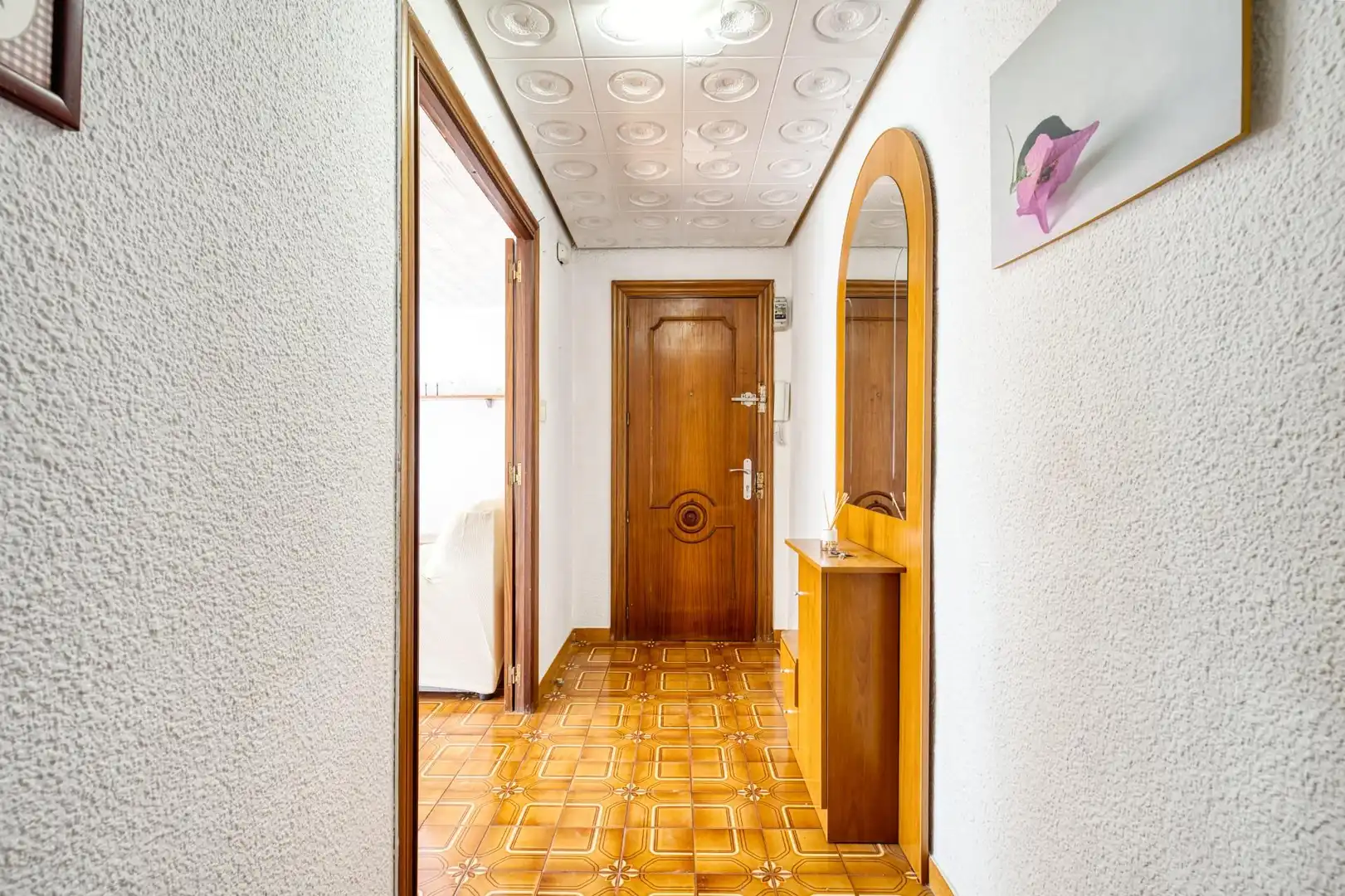 Flat with lift for sale in Calle TEODORO LLORENTE, imagen 2