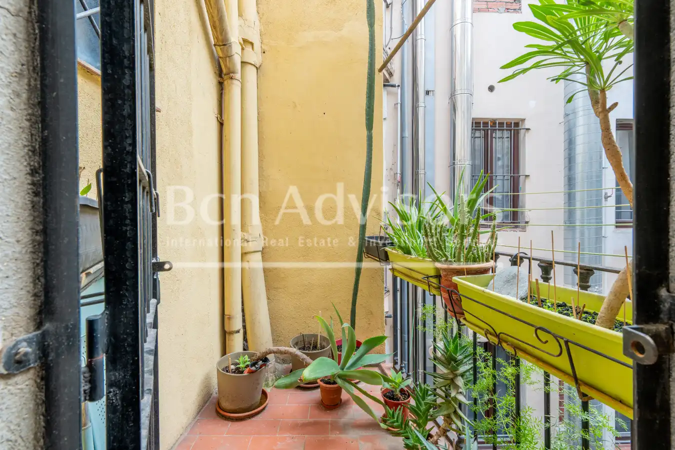 Appartamento con balcone in vendita a Carrer de Méndez Núñez, imagen 14