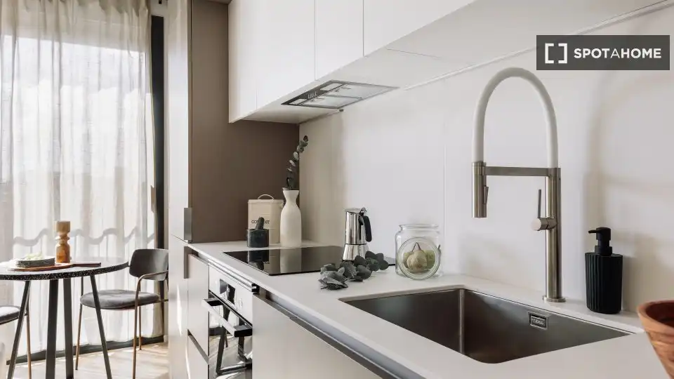 Kitchen of Flat for rent in Barcelona  with Air Conditioner, Heating and Furnished