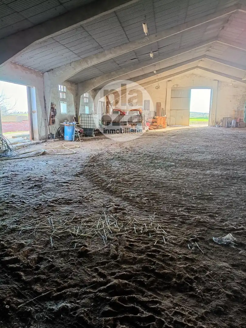 Industrial buildings for sale in Villadiego