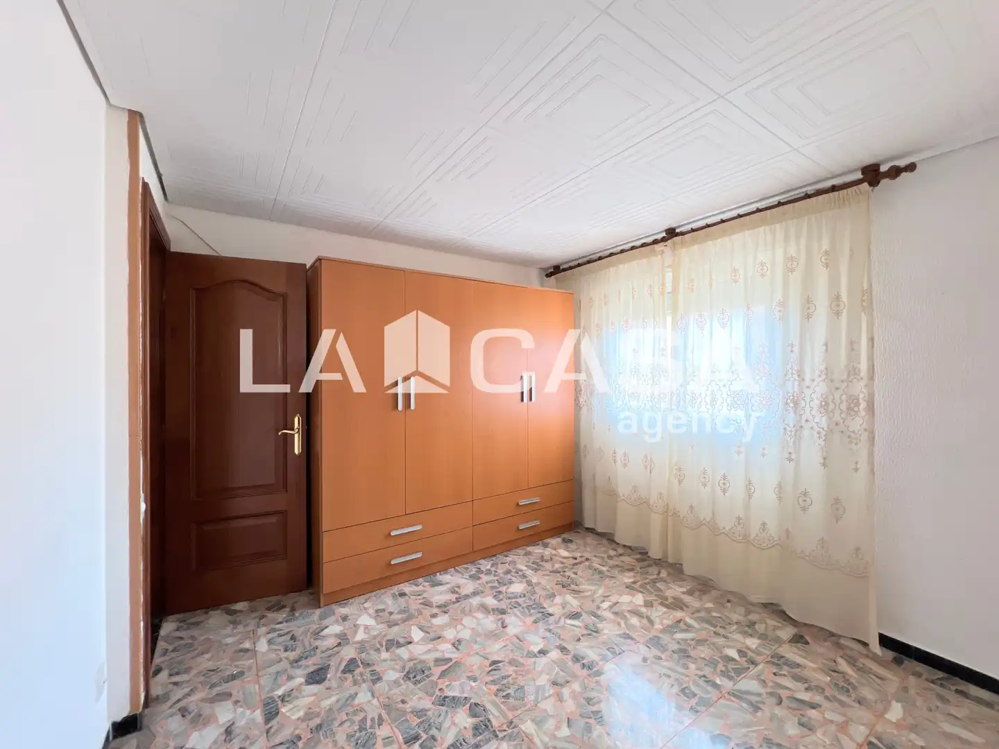 Flat for sale in Badalona  with Balcony