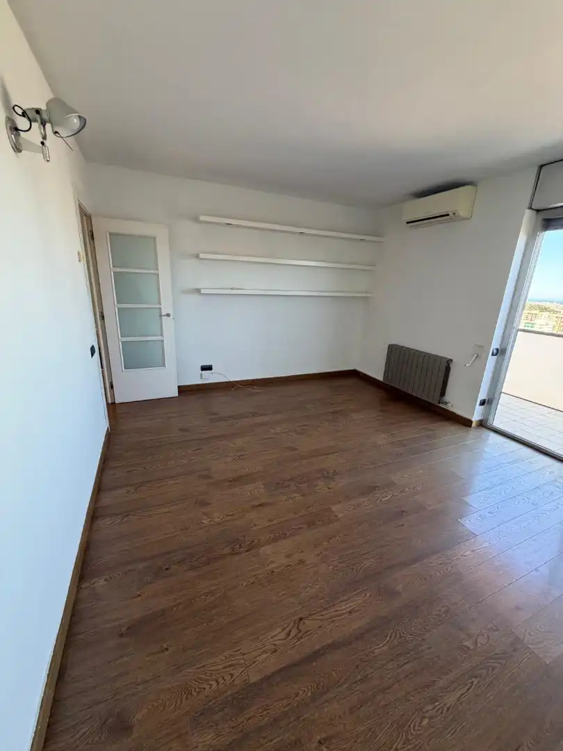 Bedroom of Flat for rent in Barcelona  with Air Conditioner, Heating and Terrace