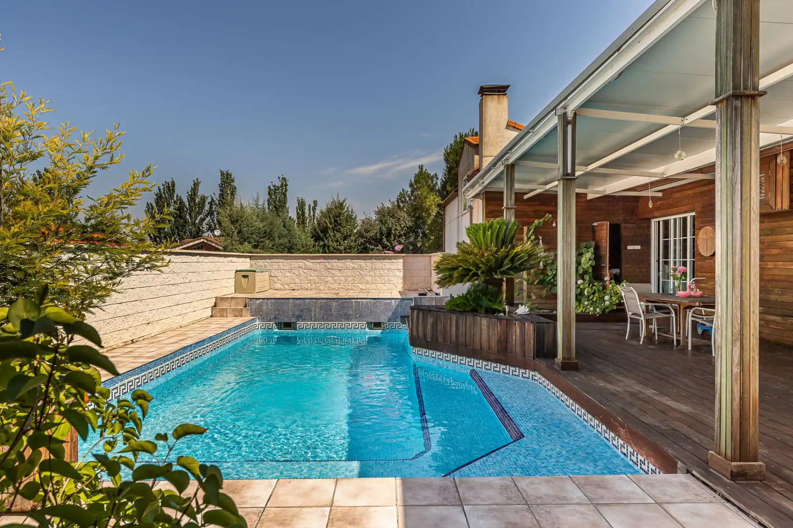 Piscina de Casa o xalet en venda en Nuevo Baztán amb Aire condicionat, Calefacció i Jardí privat