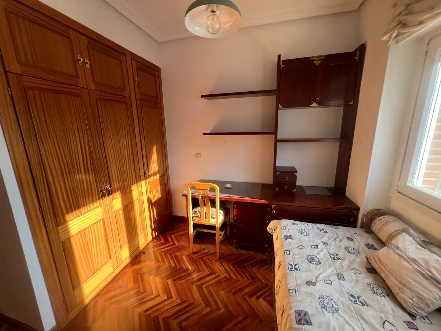 Schlafzimmer von Wohnung zum Verkauf in Alcorcón mit Heizung, Privatgarten und Möbliert