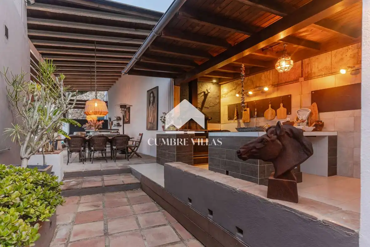 Terrassa de Casa o xalet en venda en Almuñécar amb Terrassa, Traster i Moblat