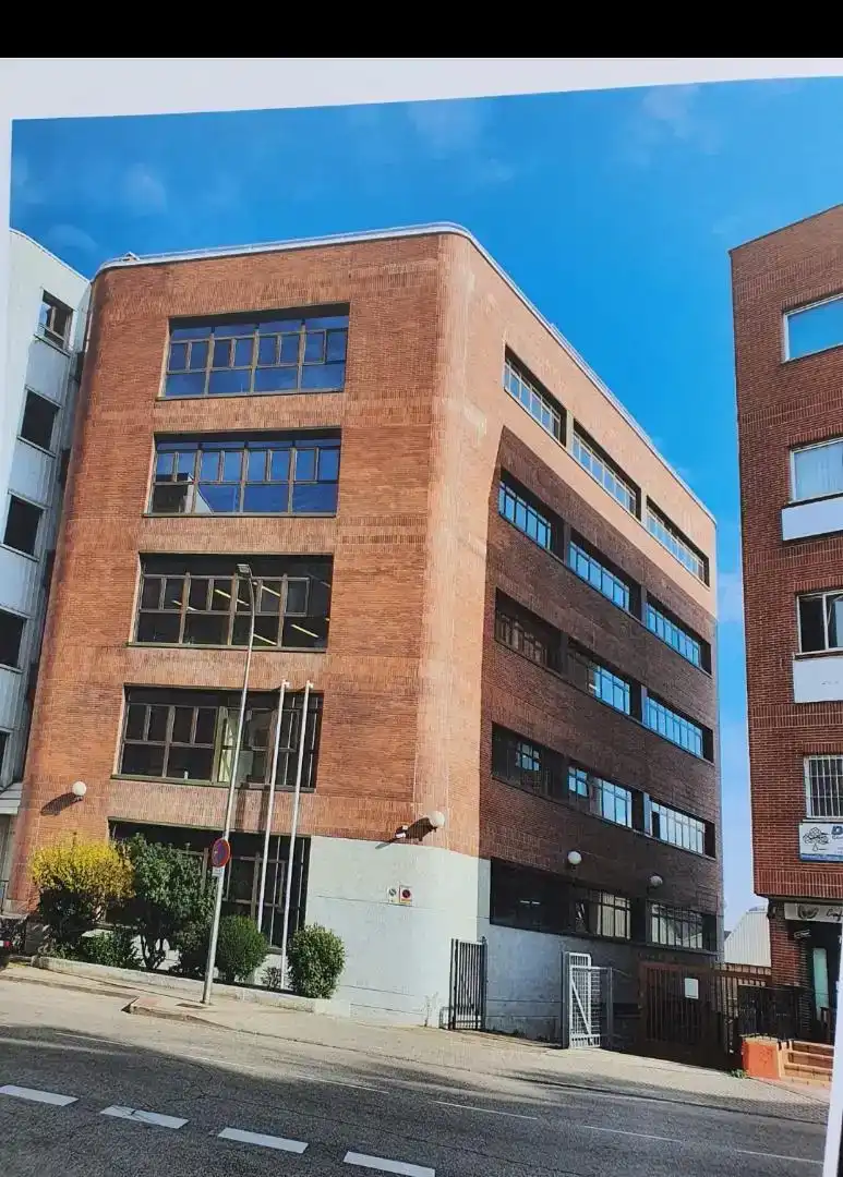 Vista exterior de Piso en venta en Madrid