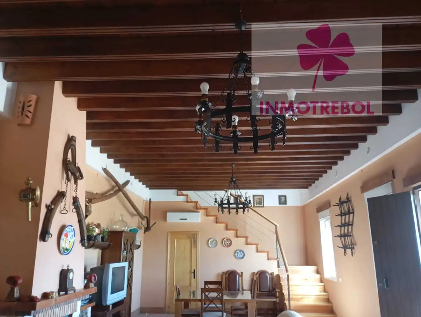 Casa o xalet en venda en Carrión de los Céspedes amb Jardí privat, Parquet i Piscina