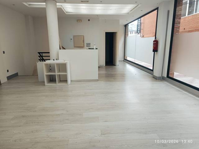Local comercial en Alquiler en Villalba Estación