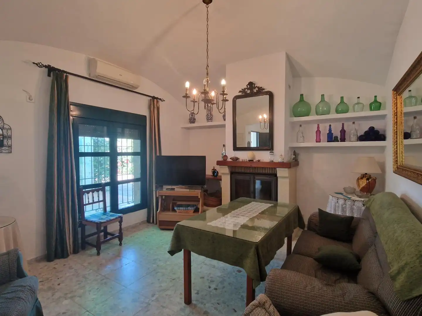 Sala de estar de Finca rústica en venta en Jerez de la Frontera con Aire acondicionado, Calefacción y Piscina