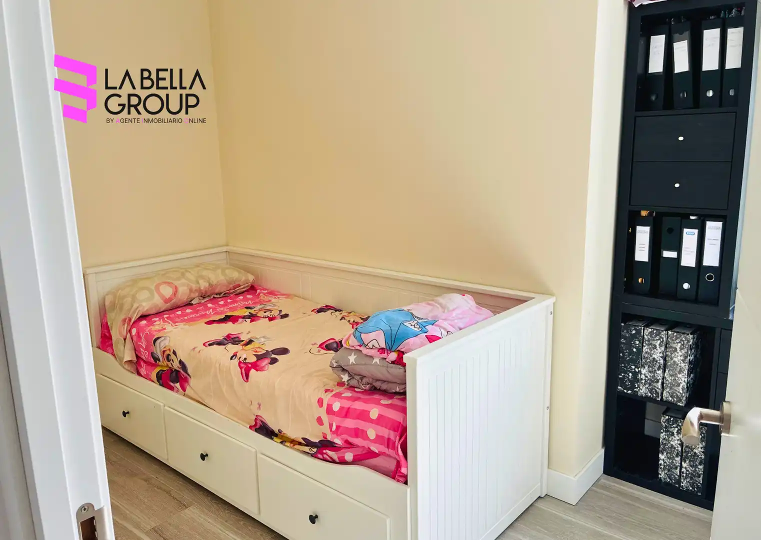 Dormitori de Casa o xalet en venda en Nuevo Baztán amb Aire condicionat, Calefacció i Jardí privat