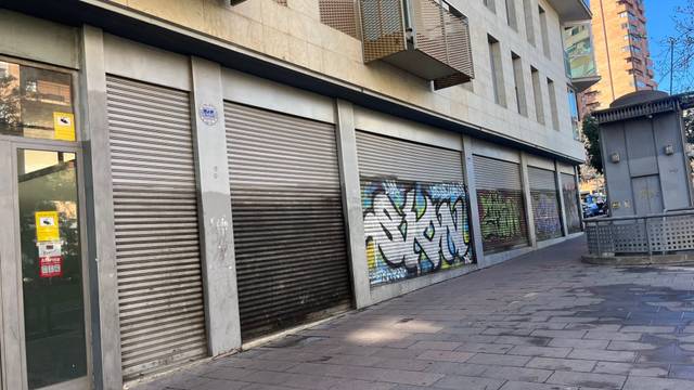 Local comercial en Alquiler en VALLDAURA, 222 en Porta