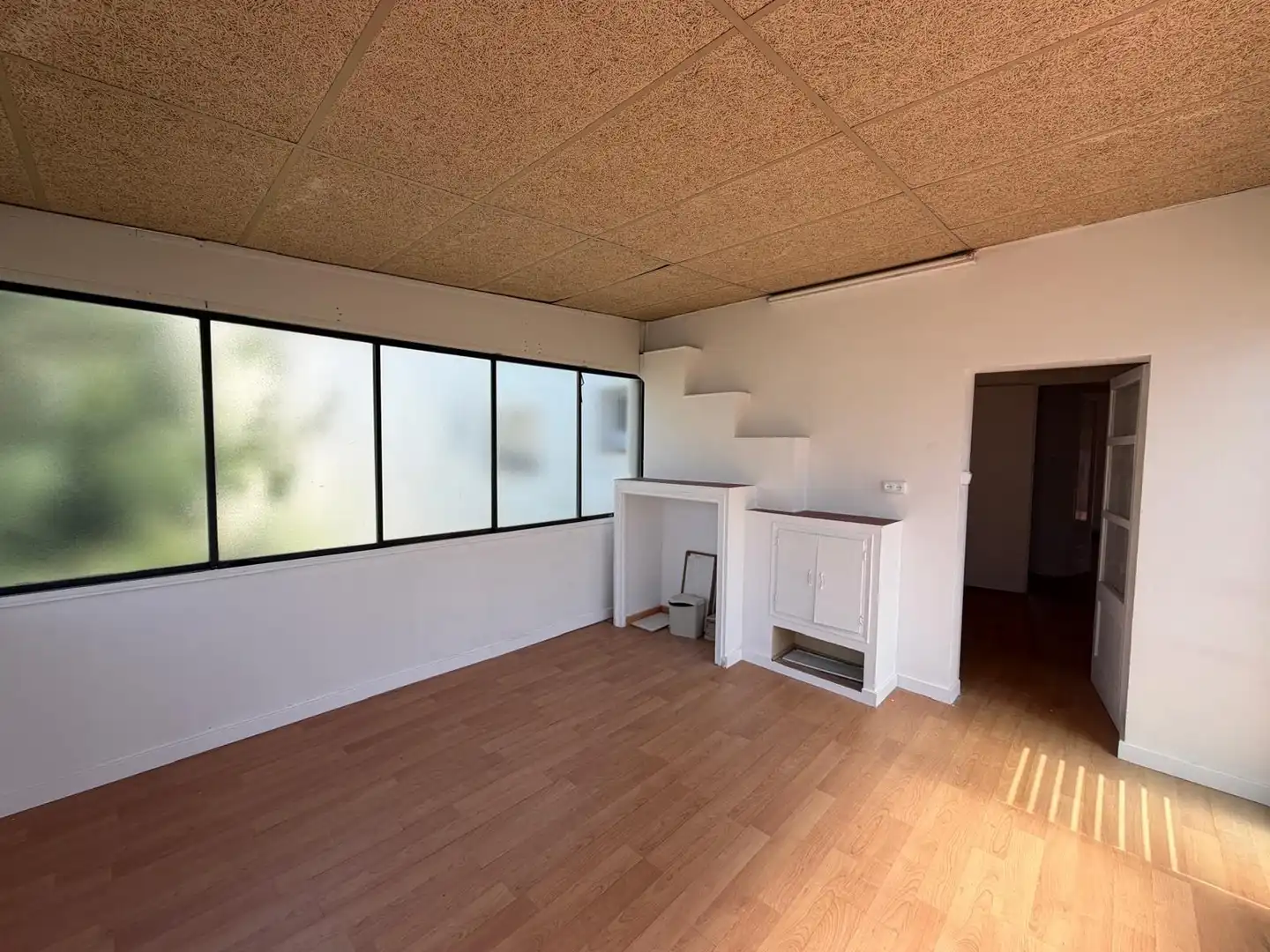 Einfamilien-Reihenhaus zur Miete in Girona mit Heizung und Terrasse