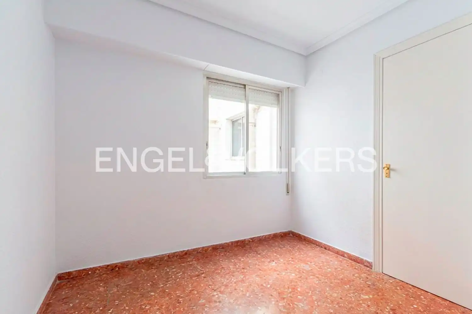 Habitación de Piso en venta en Valencia con Aire acondicionado, Calefacción y Balcón