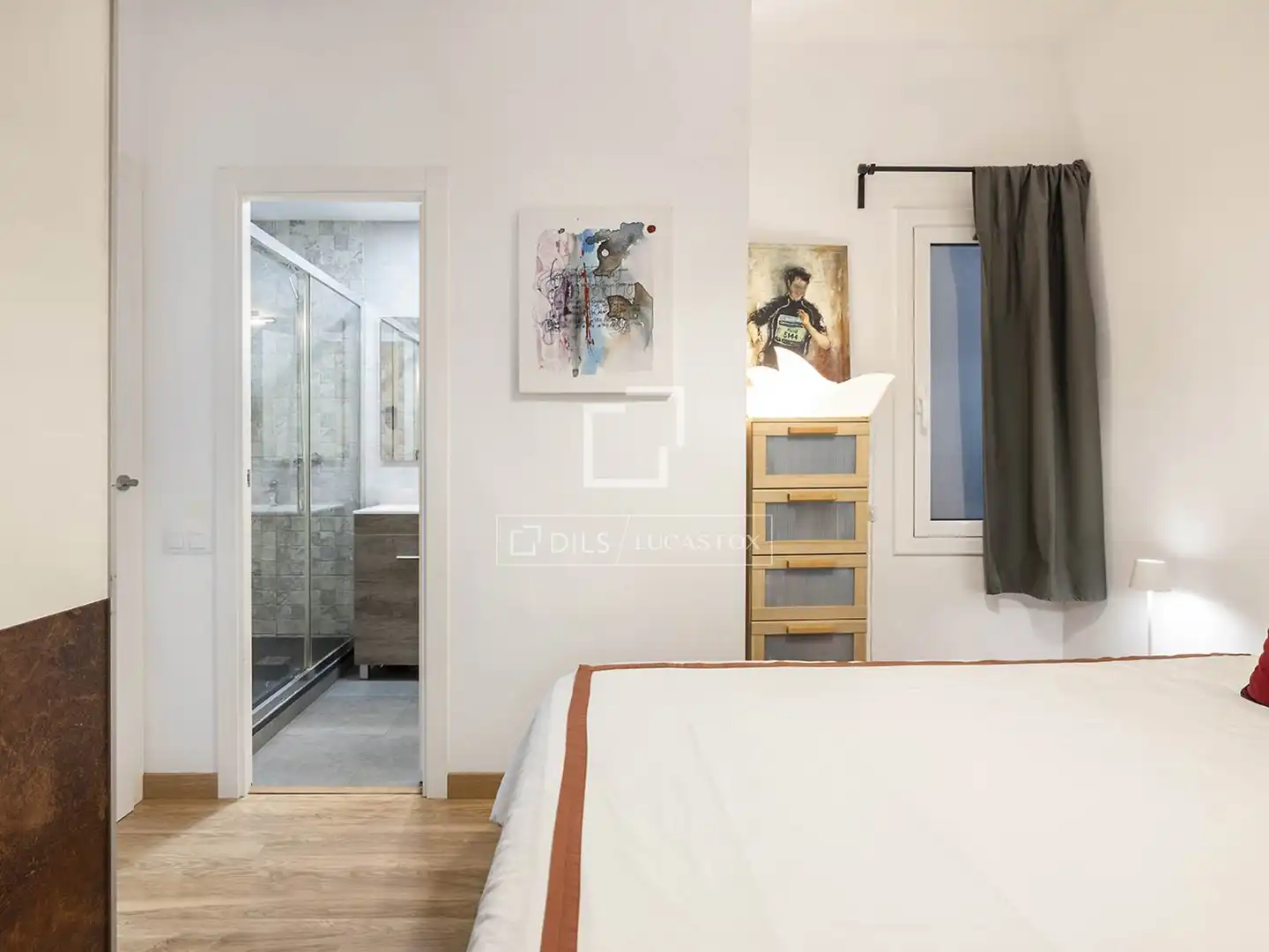 Schlafzimmer von Wohnung zum Verkauf in Barcelona mit Klimaanlage, Parkett und Terrasse
