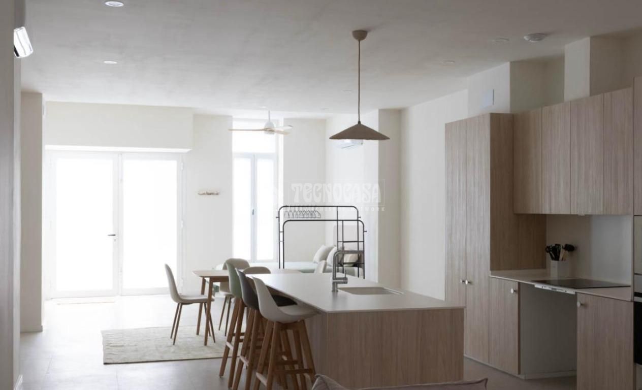 Kitchen of Premises for sale in  Valencia Capital  with Air Conditioner