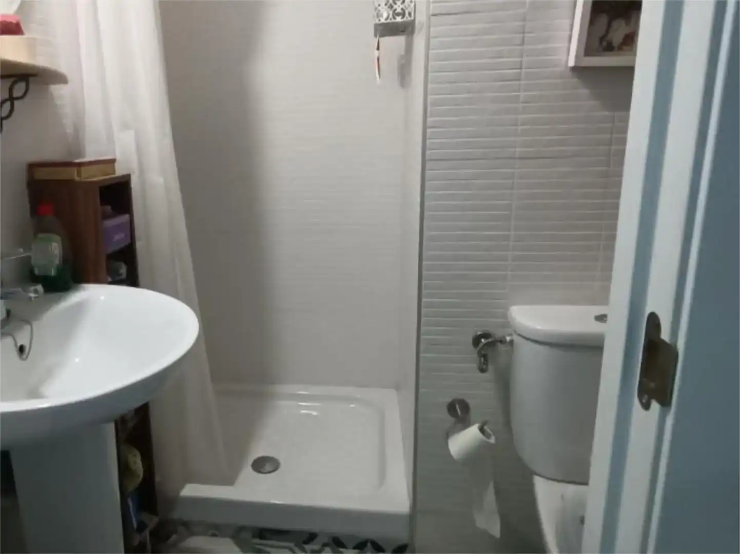 Baño de Local en venta en Madrid con Aire acondicionado
