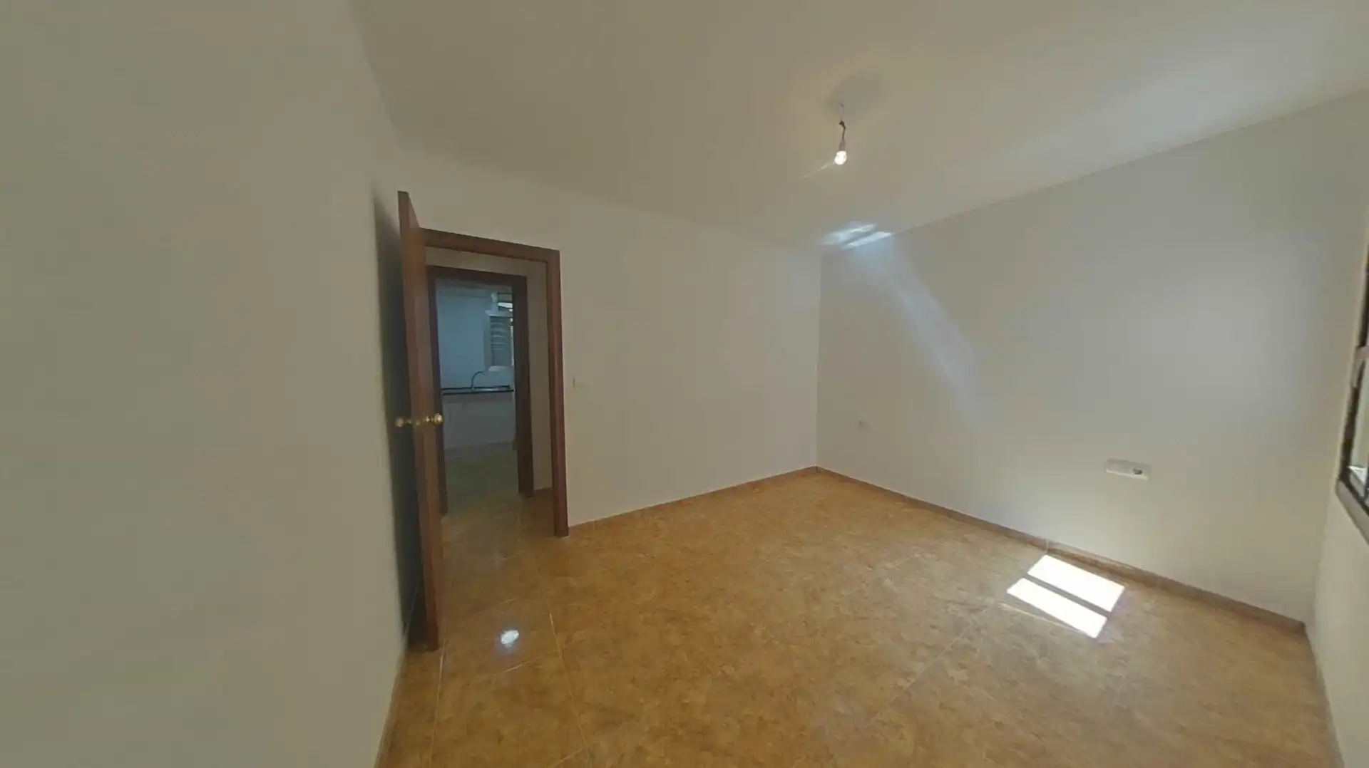 Piso en venta en L'Hospitalet de Llobregat con Balcón