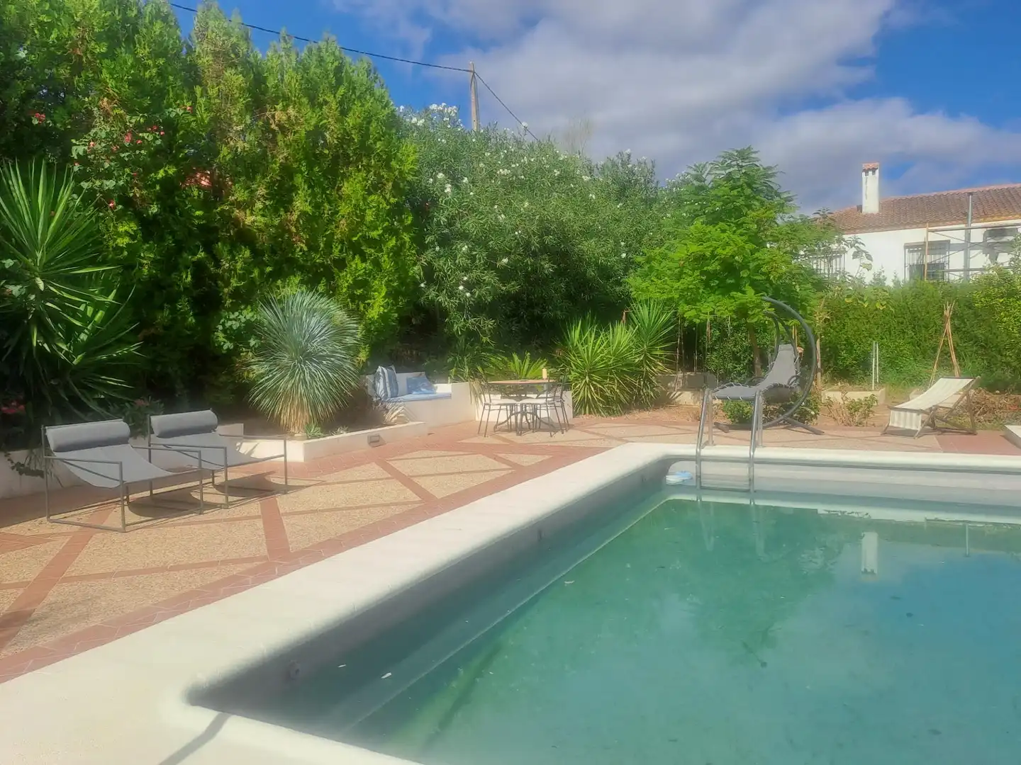 Piscina de Casa o xalet en venda en Cantillana amb Aire condicionat, Calefacció i Jardí privat