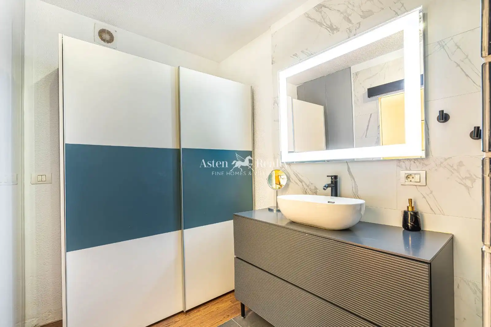 Bathroom of Apartments for sale in El Rosario  with Terrace and Storage room