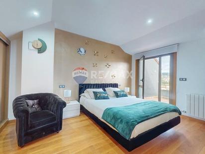 Bedroom of Single-family semi-detached for sale in Vigo   with Air Conditioner, Heating and Private garden