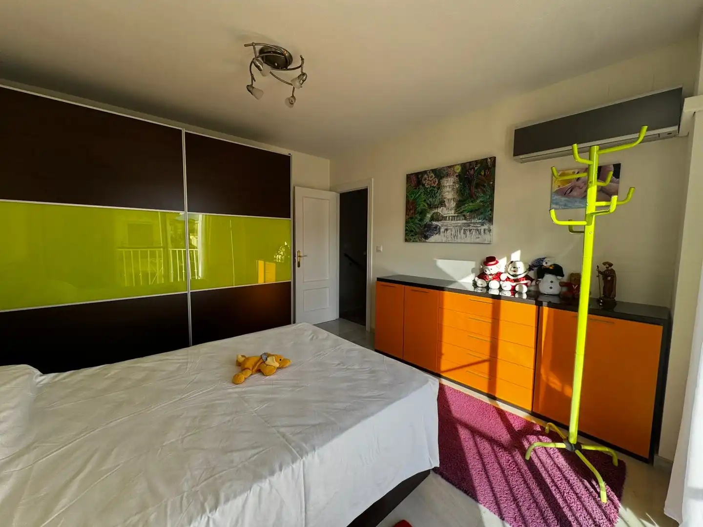 Schlafzimmer von Einfamilien-Reihenhaus zum Verkauf in Vegas del Genil mit Klimaanlage, Heizung und Möbliert