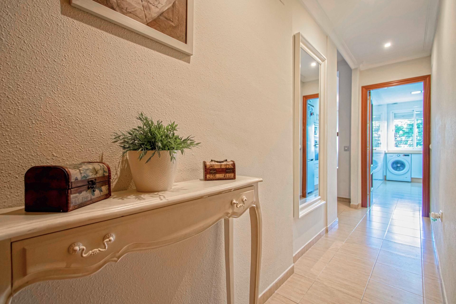 Flat for sale in  Sevilla Capital  with Air Conditioner, Heating and Storage room