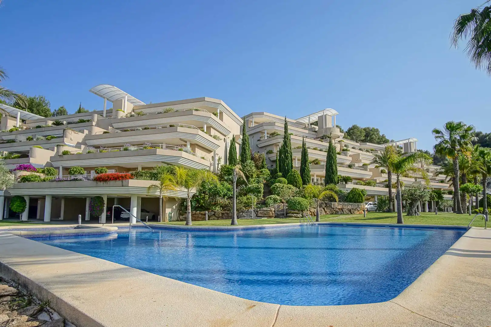 Vista exterior de Apartament en venda en Pedreguer amb Terrassa i Jacuzzi