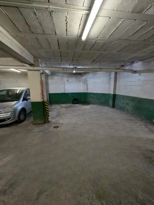 Garage for sale in Vigo 