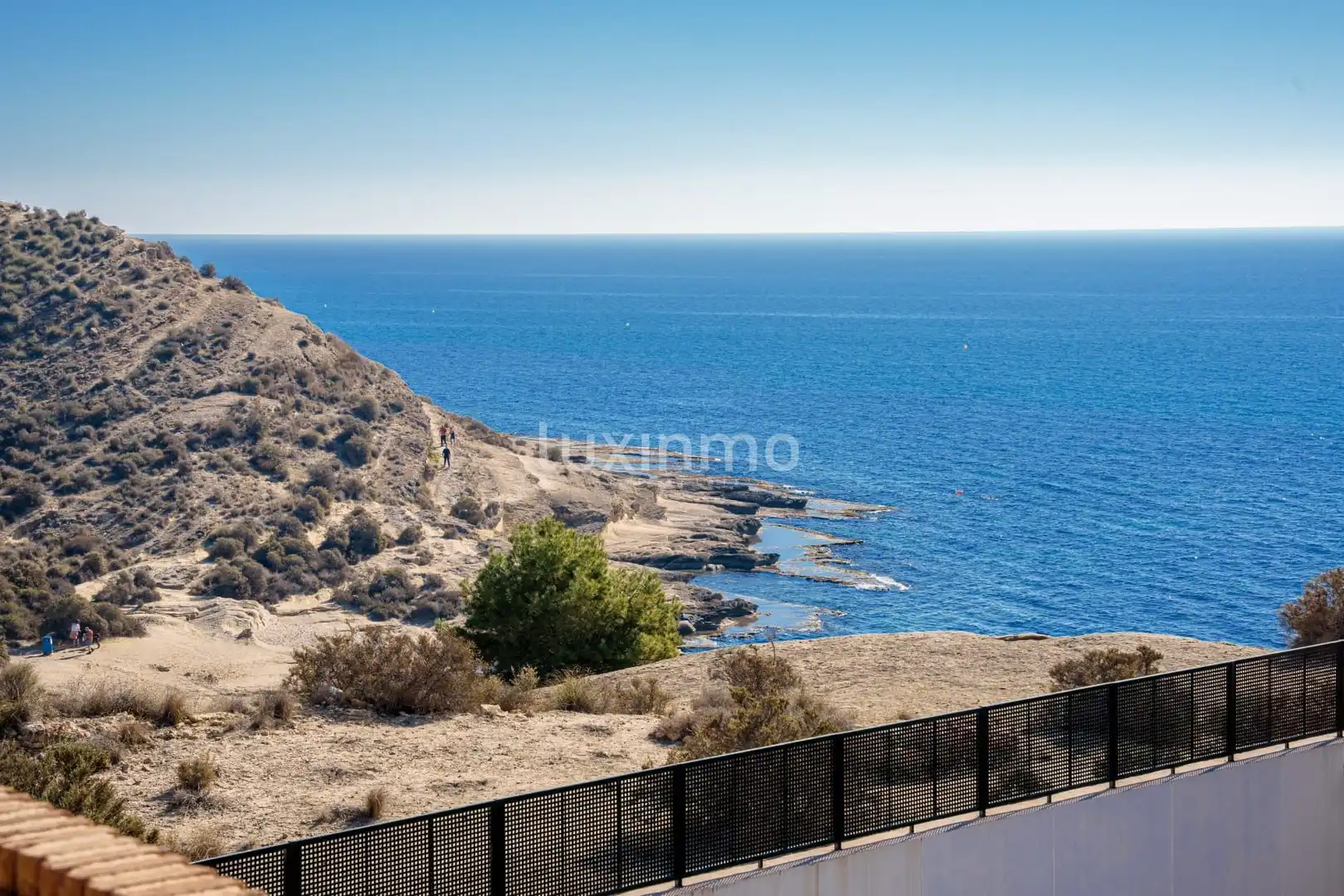 Country house zum Verkauf in Alicante / Alacant mit Klimaanlage, Heizung und Privatgarten