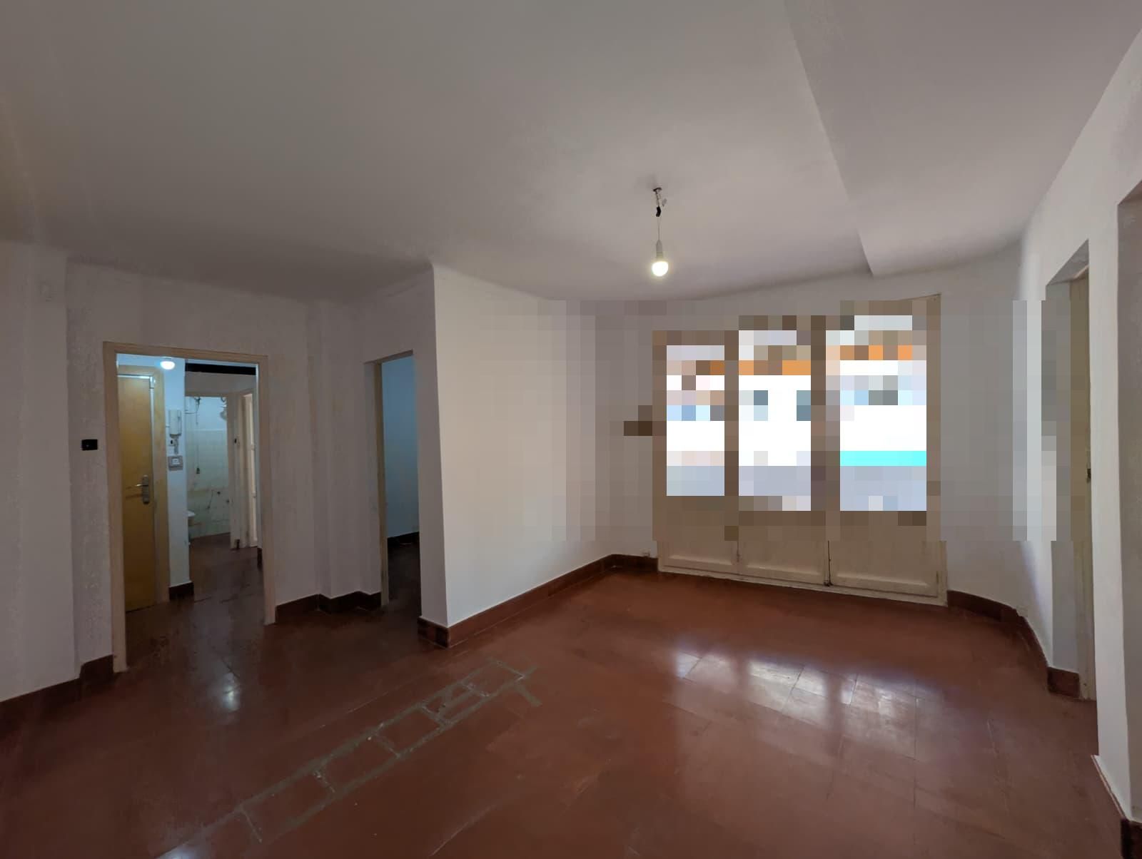 Flat for sale in Cornellà de Llobregat  with Balcony