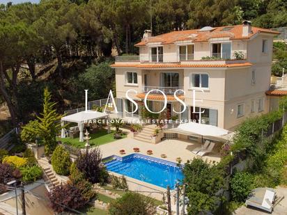 Exterior view of House or chalet for sale in Arenys de Munt  with Air Conditioner, Heating and Private garden