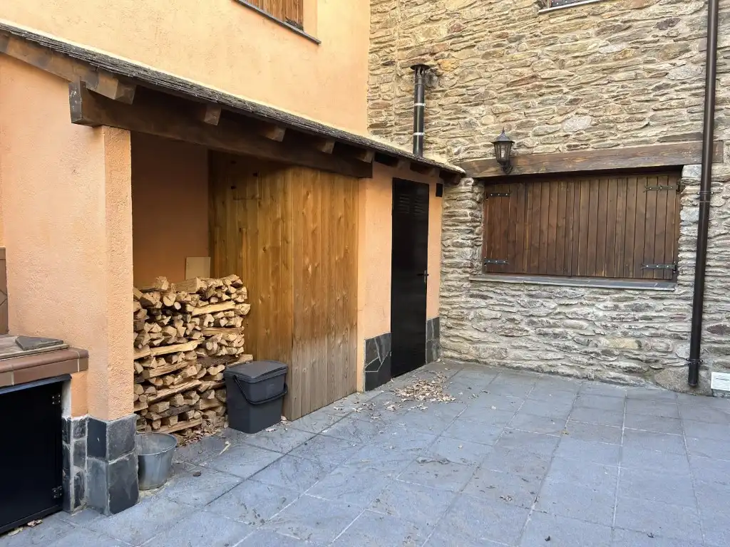 Vista exterior de Casa o xalet en venda en Esterri d'Àneu