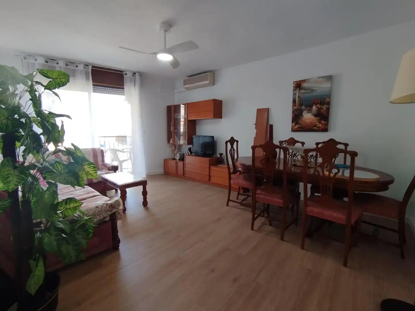 Sala de estar de Piso de alquiler en Águilas con Aire acondicionado, Amueblado y Balcón