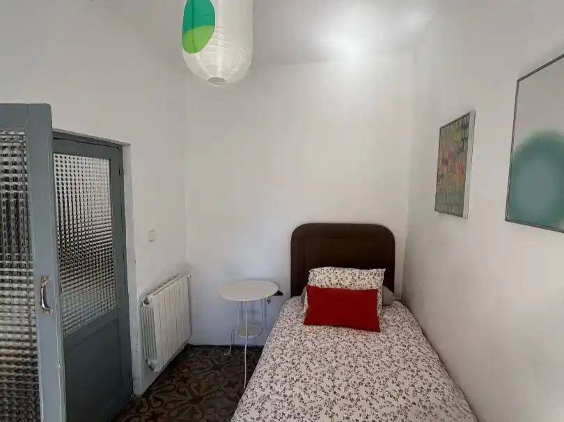 Dormitori de Pis en venda en Huete amb Balcó