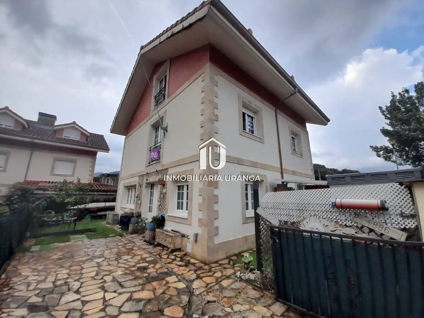 Vista exterior de Casa o chalet en venta en Guriezo con Calefacción y Jardín privado