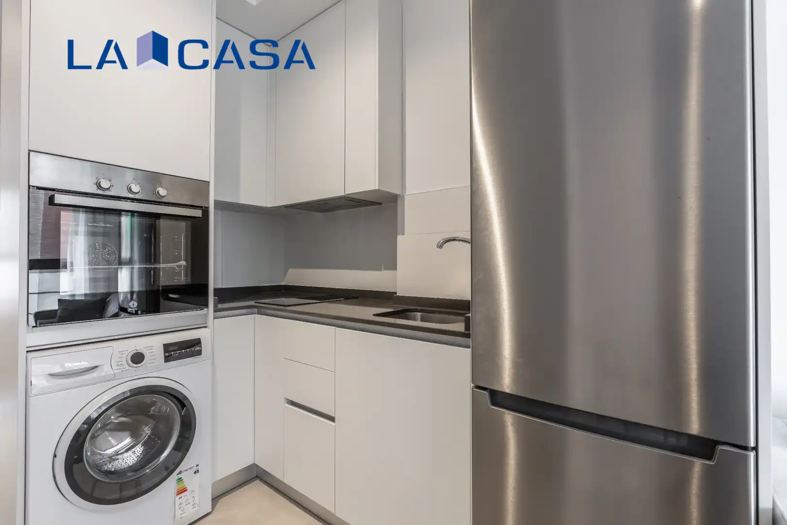 Kitchen of Flat for sale in Madrid