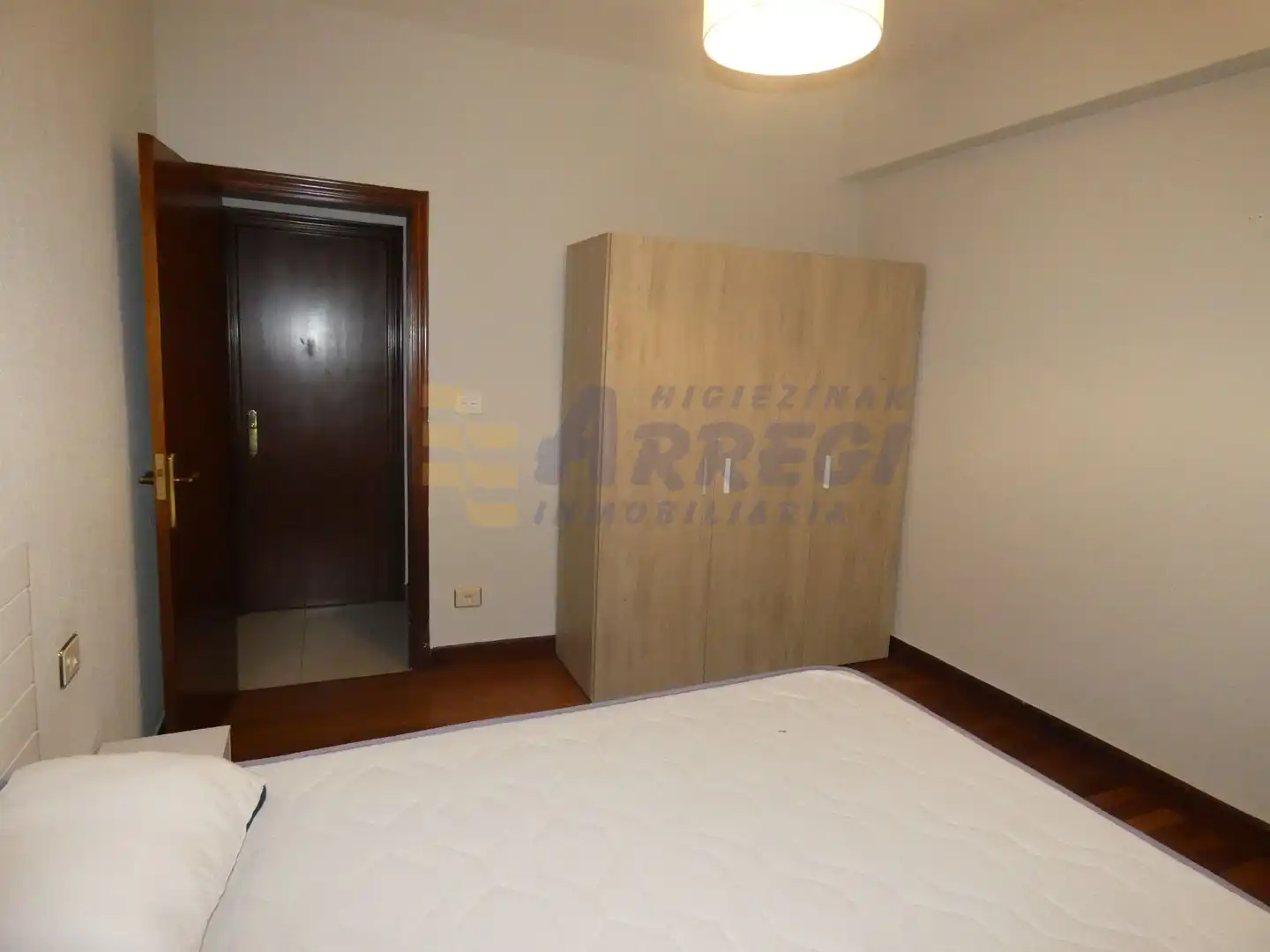 Schlafzimmer von Wohnung zum Verkauf in Eibar mit Heizung und Möbliert