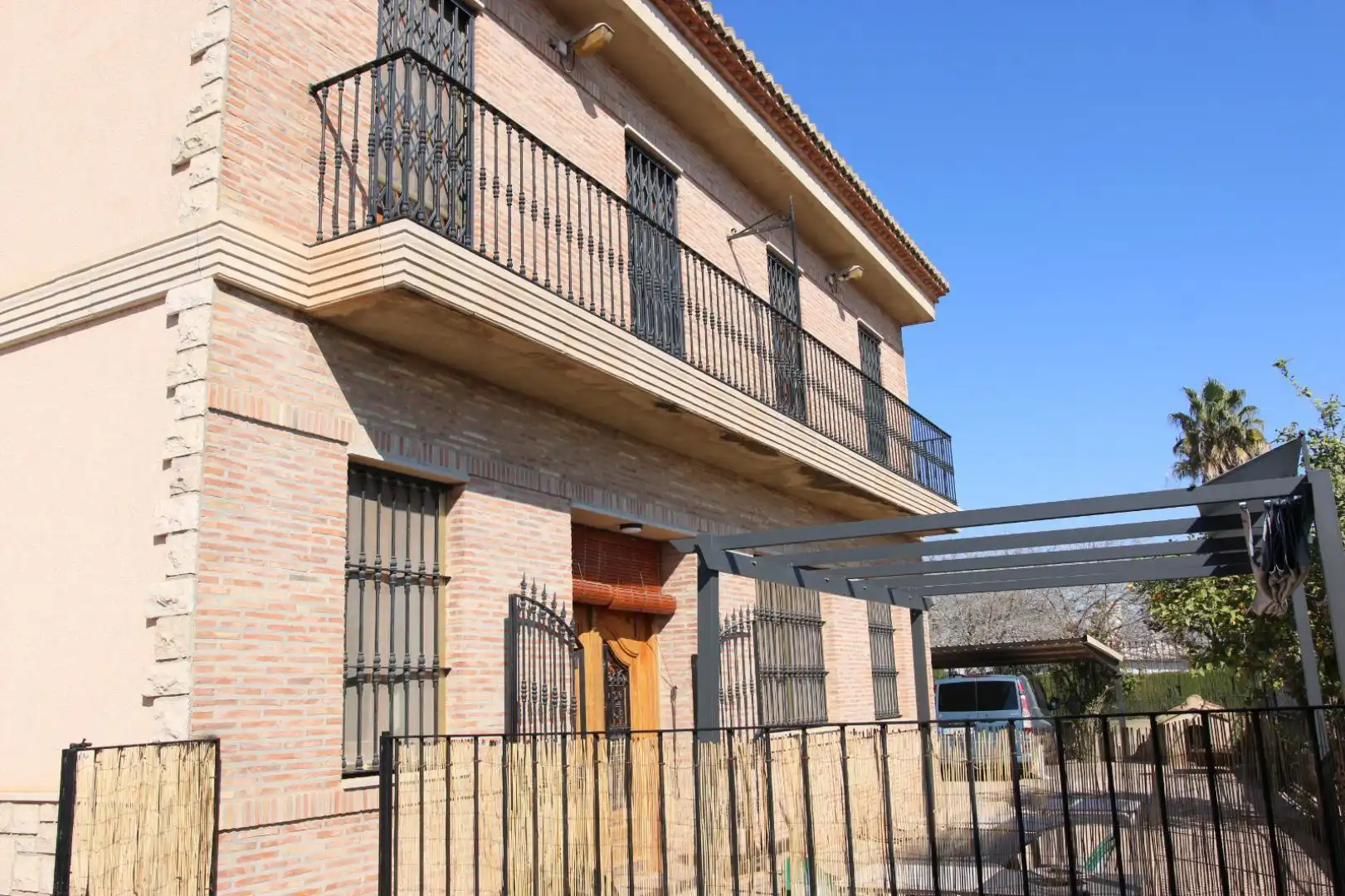 Vista exterior de Casa o xalet en venda en Alboraya amb Terrassa, Traster i Piscina