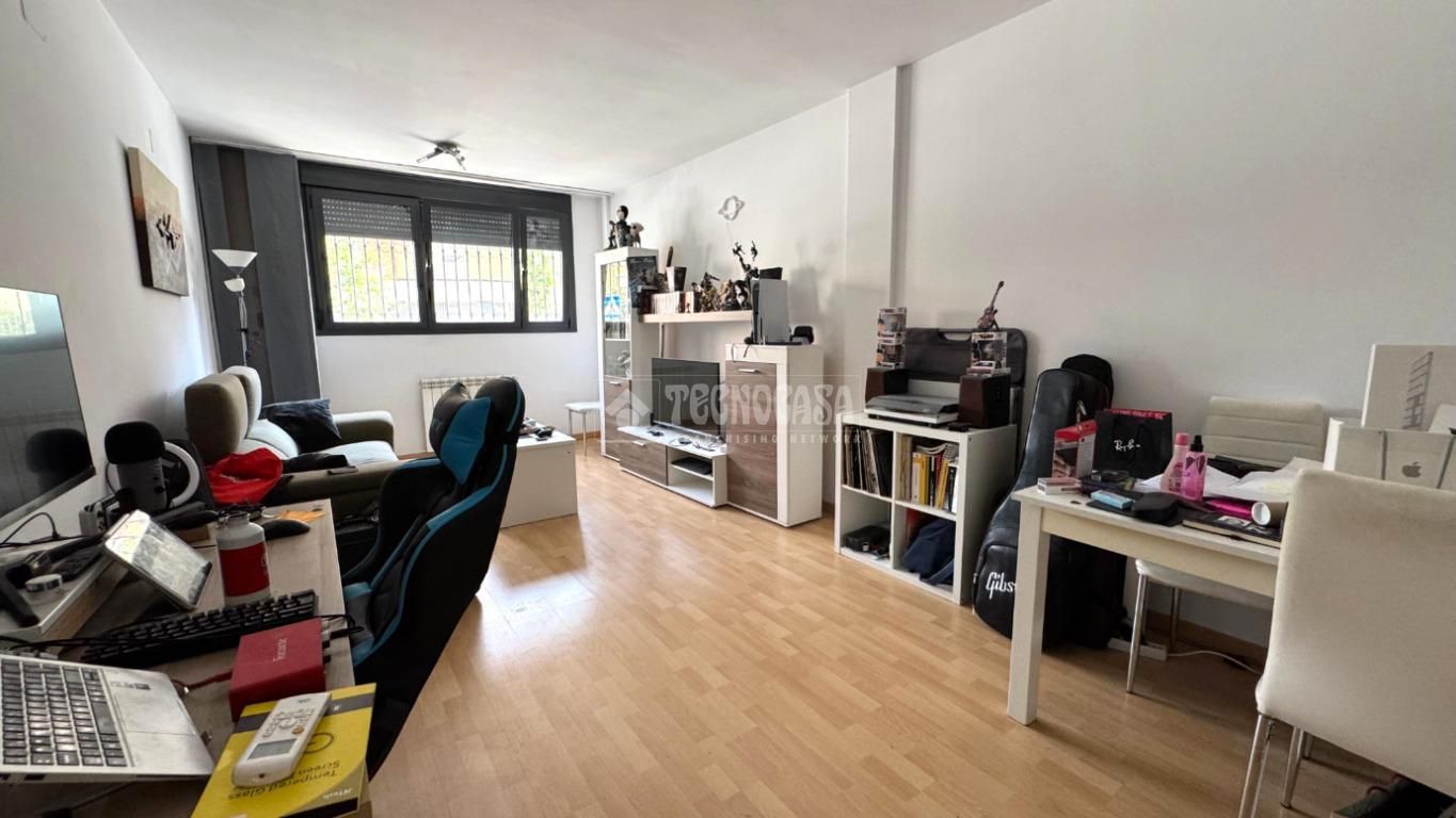 Living room of Flat for sale in  Madrid Capital  with Air Conditioner and Storage room